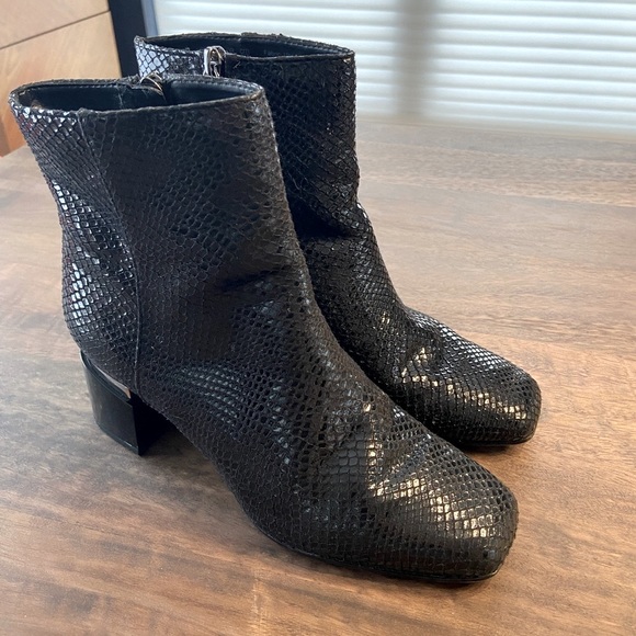 Franco Sarto Women’s Marquee Black Ankle Boot Size 6 - Picture 3 of 15